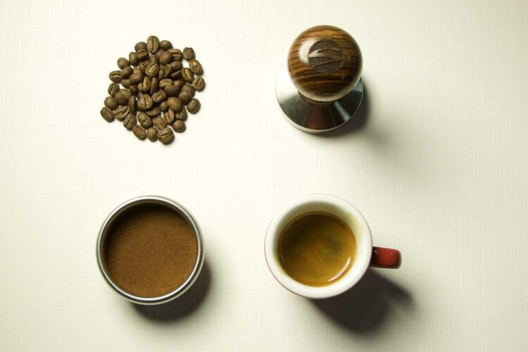 Unlocking Coffee Flavour: Resting and Degassing Beans for a Perfect Brew